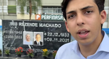 Apoiador de Marconi Perillo sobe em túmulo de Iris Rezende para fazer campanha política